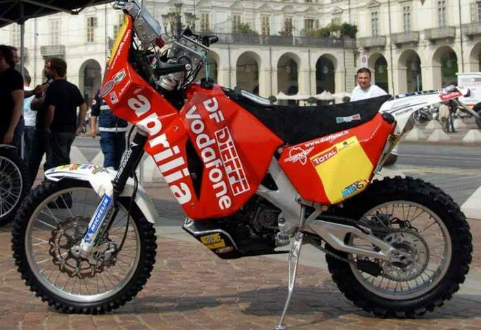 Мотоцикл Aprilia 450 Dakar 2010 фото