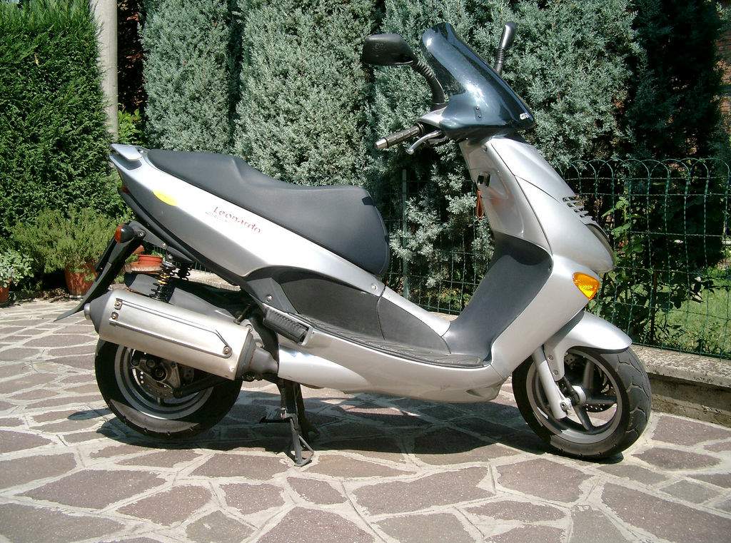 Мотоцикл Aprilia Leonardo ST/SP 150 2002