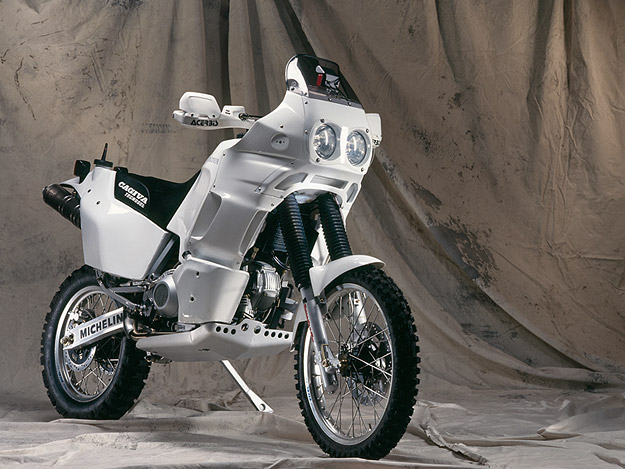 Мотоцикл Cagiva Elefant 906SP 1994