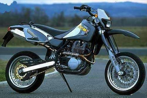 Мотоцикл CCM 604 DS Supermoto 2000 фото