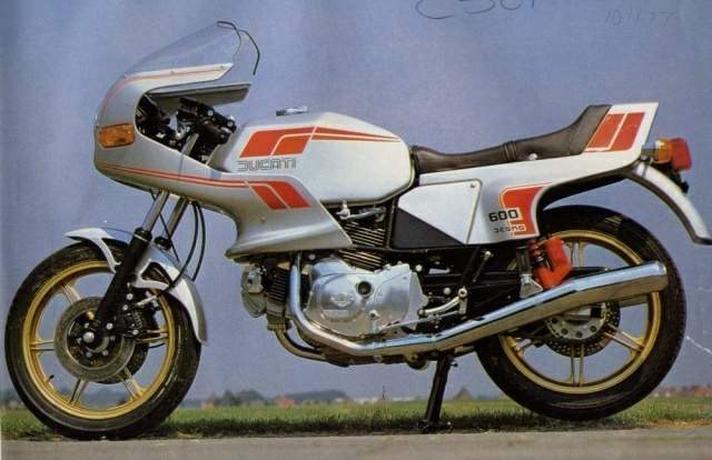 Фотография мотоцикла Ducati 600SL Pantah 1980