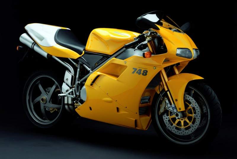 Мотоцикл Ducati 748R 2000