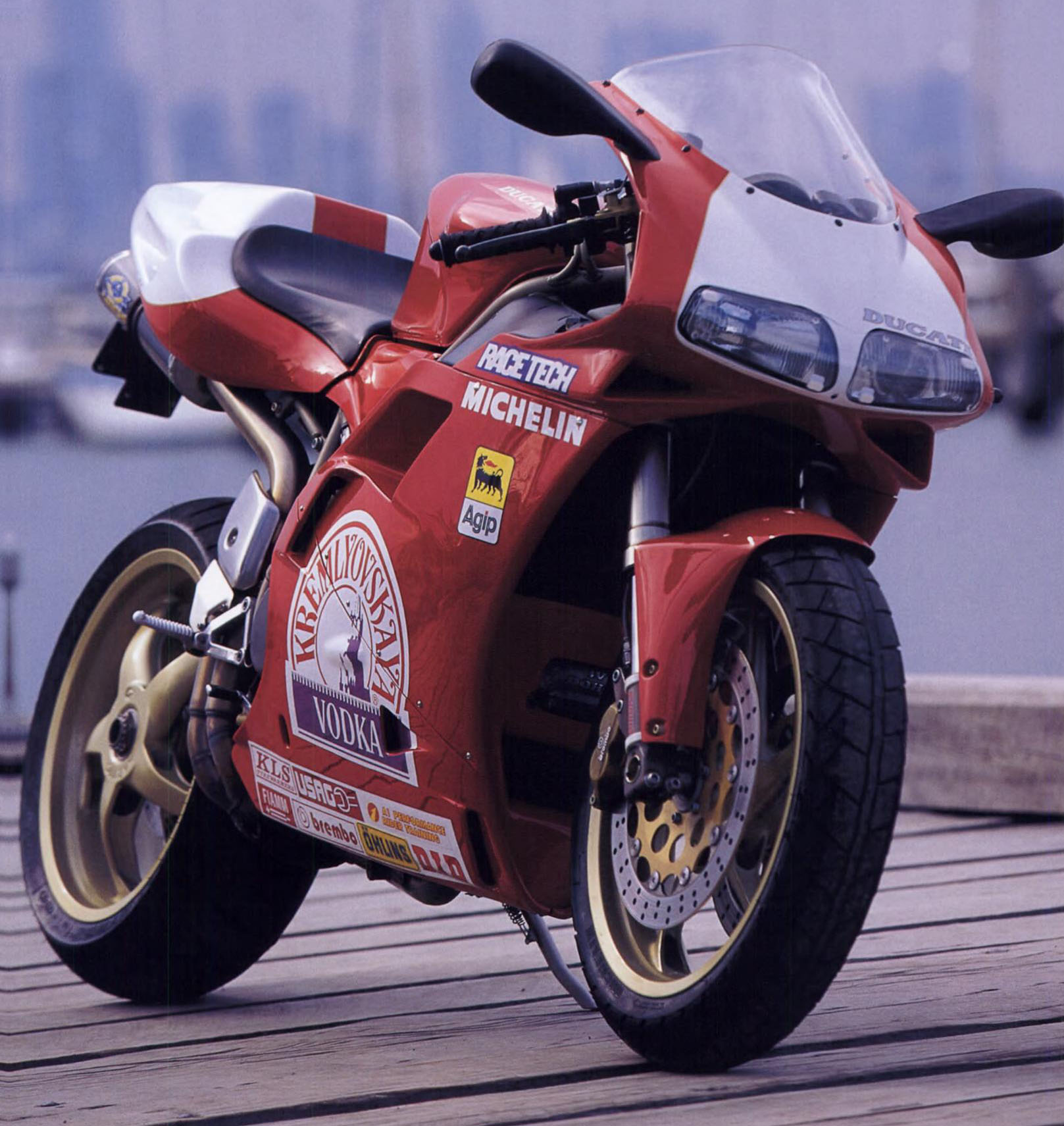 Мотоцикл Ducati 9 1 6SP 1994