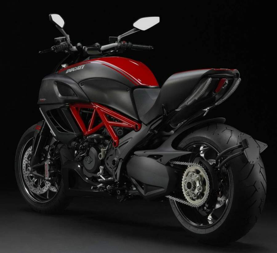 Мотоцикл Ducati Diavel 2011 фото