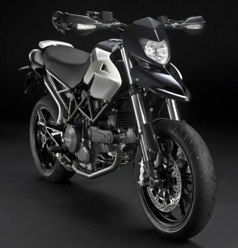 Мотоцикл Ducati Hypermotard 796 2010 фото