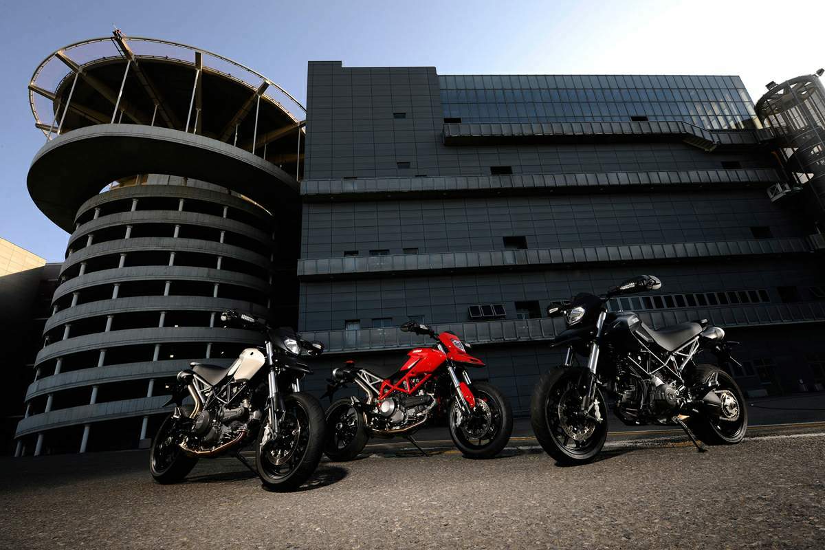 Мотоцикл Ducati Hypermotard 796 2012 фото