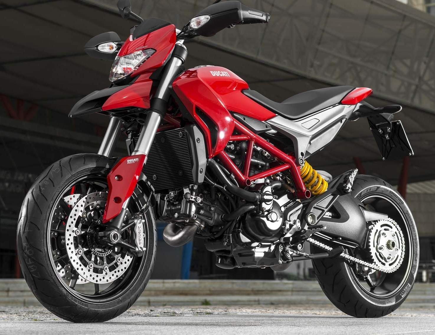Мотоцикл Ducati Hypermotard 820 2013 фото