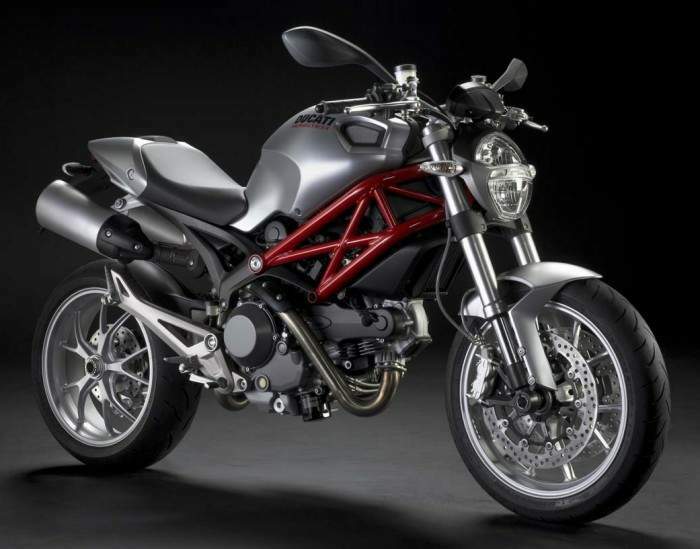 Фотография мотоцикла Ducati Monster 1100 2011