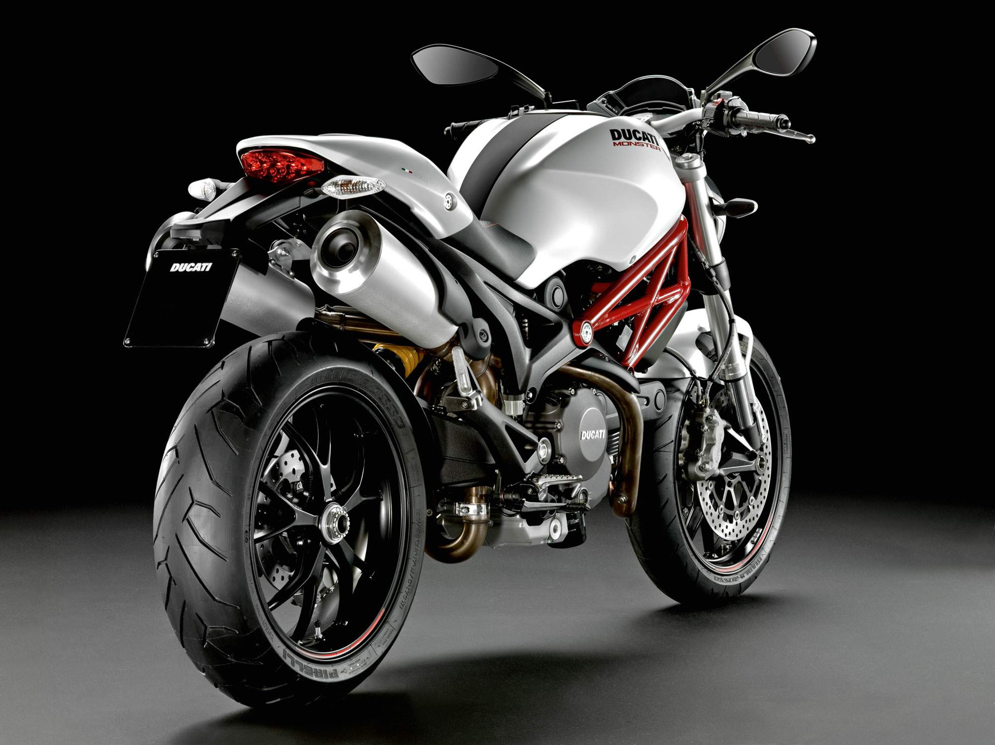 Фотография мотоцикла Ducati Monster 796 2013