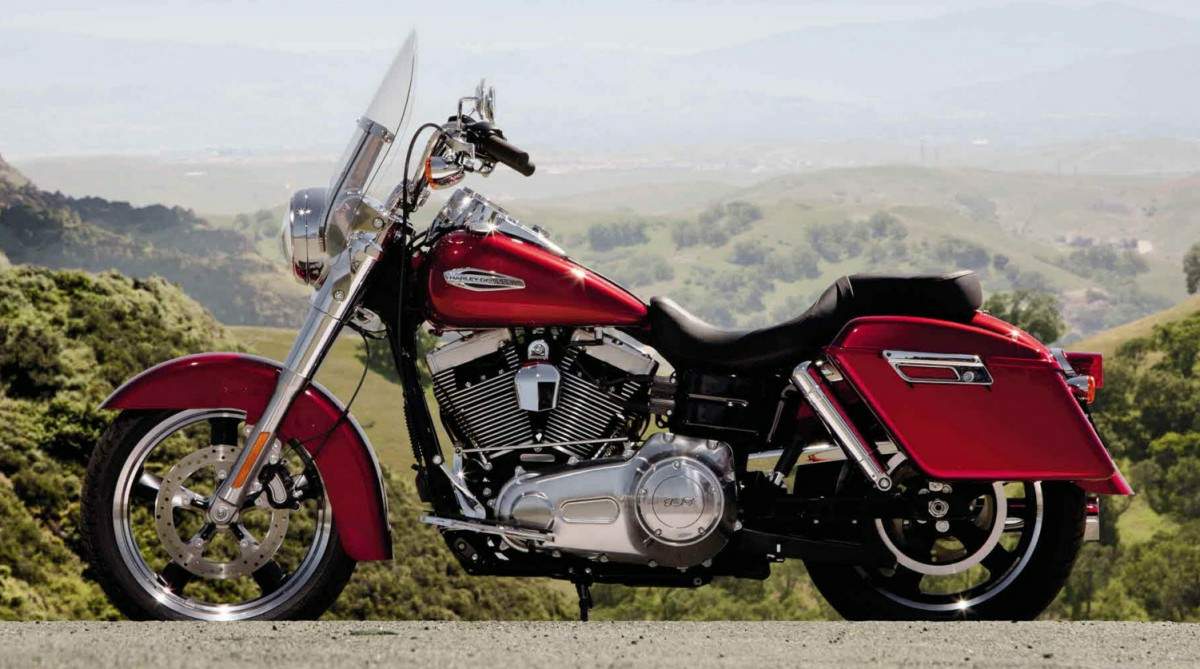 Мотоцикл Harley Davidson FLD Dyna Switchback 2012 фото