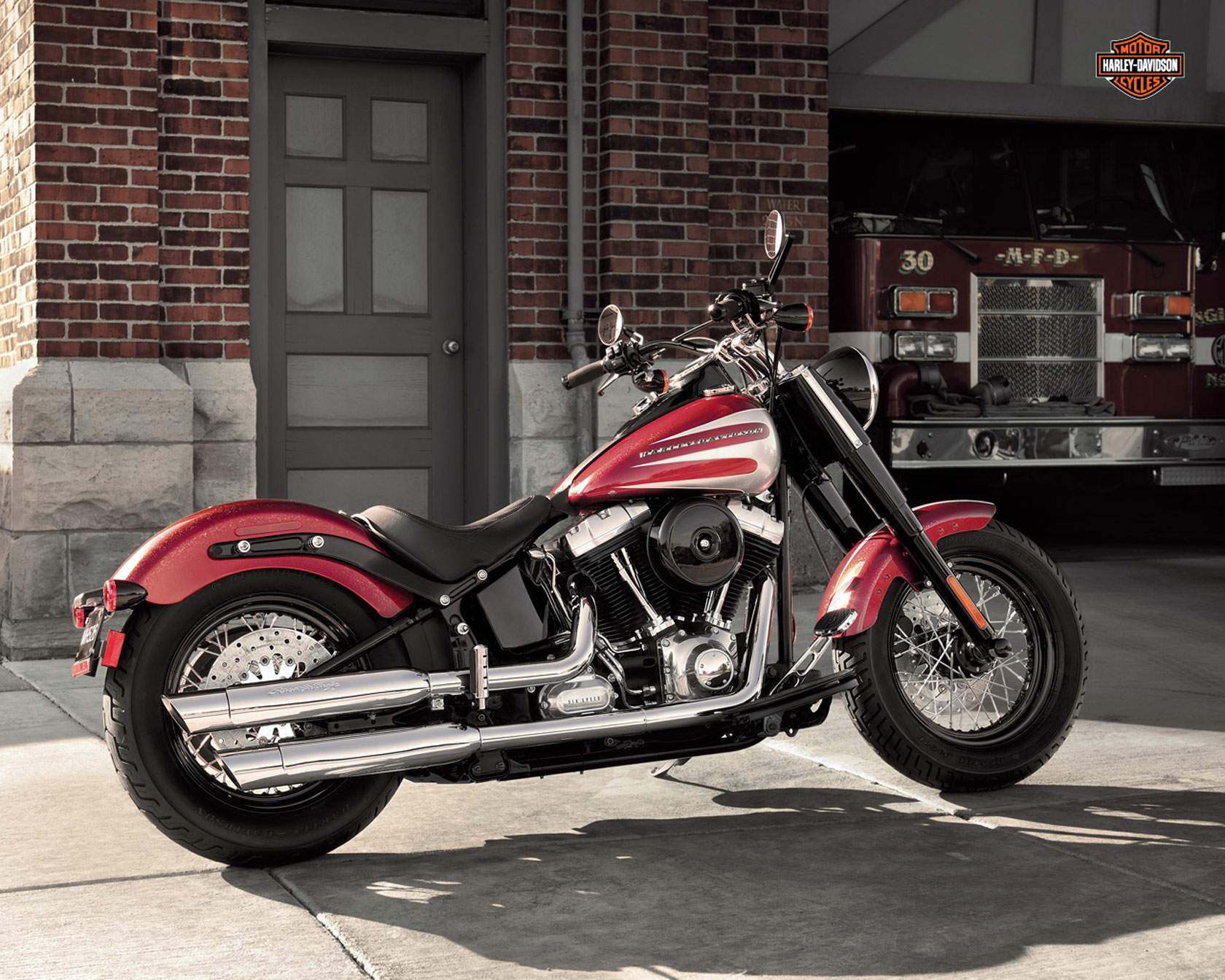 Мотоцикл Harley Davidson FLS Slim 2013 фото