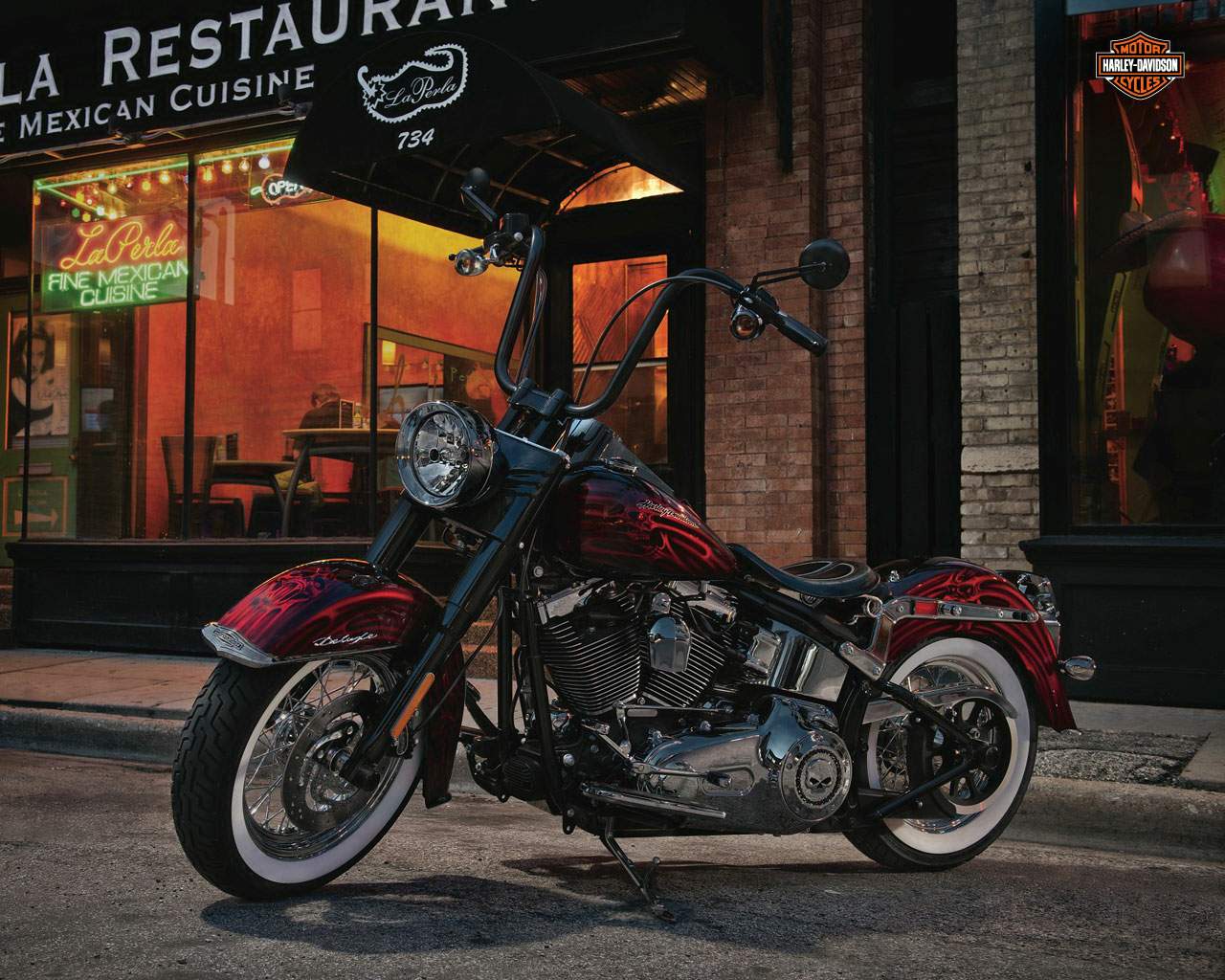 Мотоцикл Harley Davidson FLSTN Softail Deluxe 2012 фото