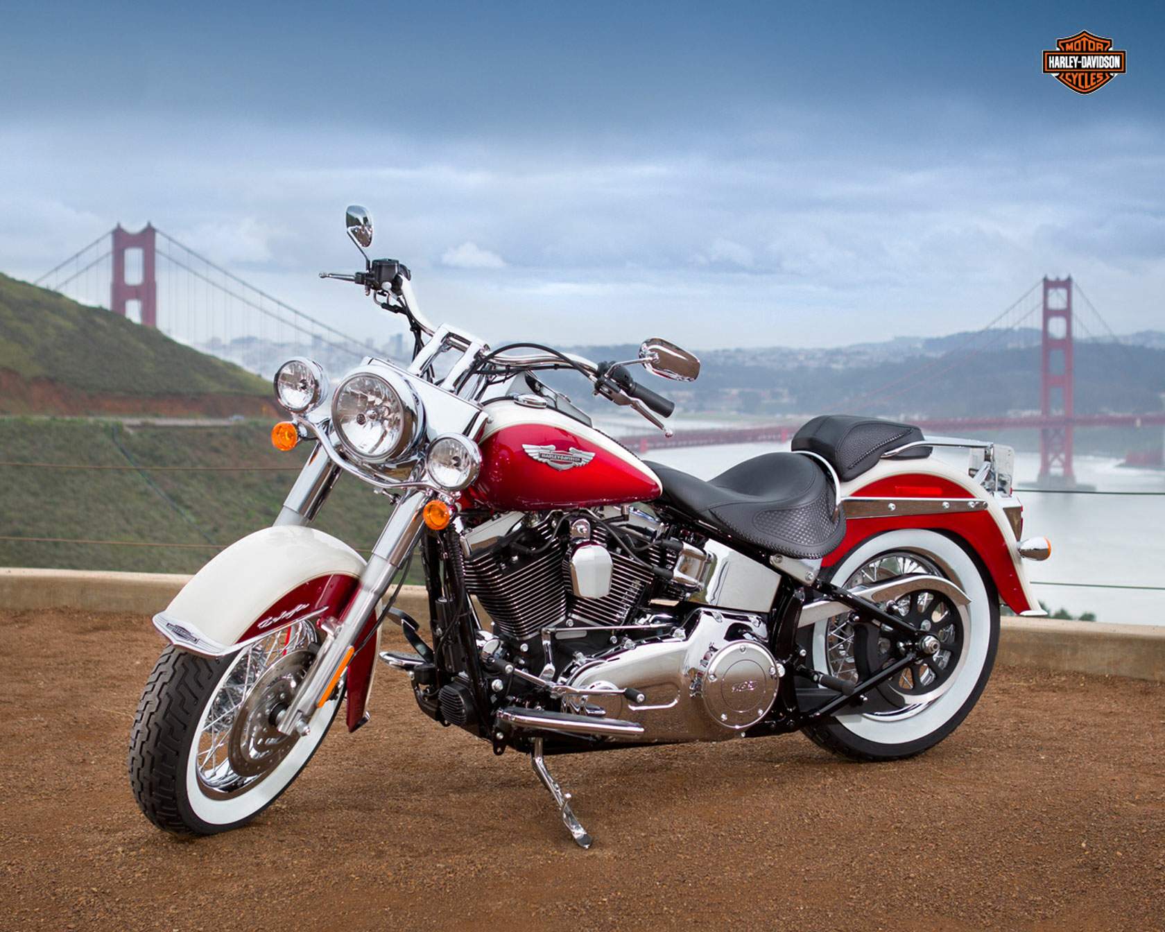 Мотоцикл Harley Davidson FLSTN Softail Deluxe 2013
