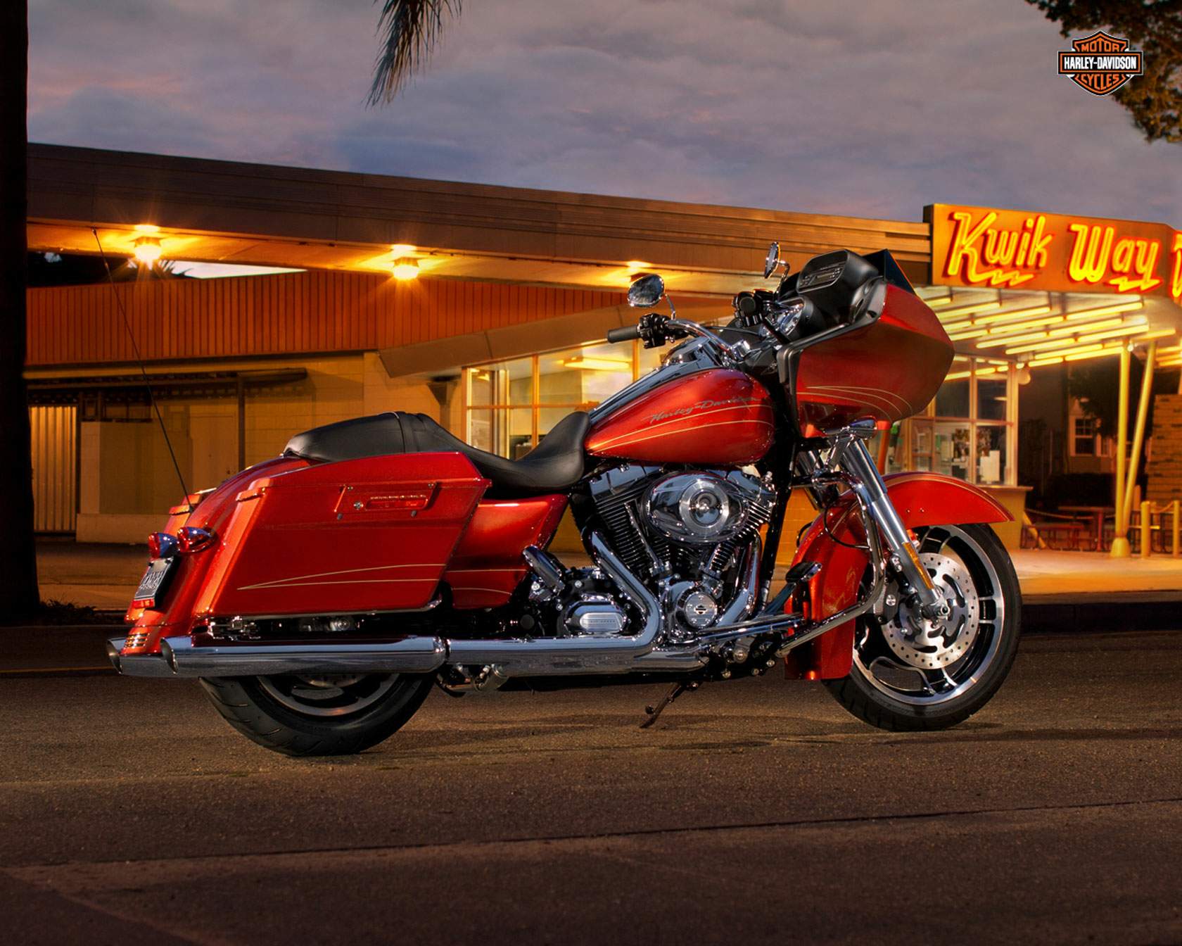 Мотоцикл Harley Davidson FLTRX Road Glide Custom 2013 фото