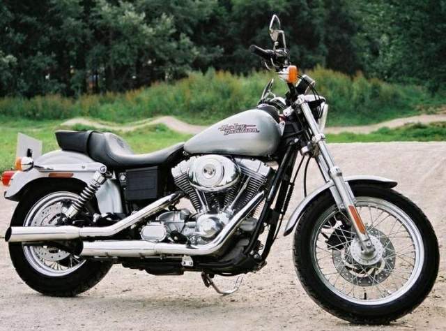 Фотография мотоцикла Harley Davidson FXD Dyna Super Glide 2001