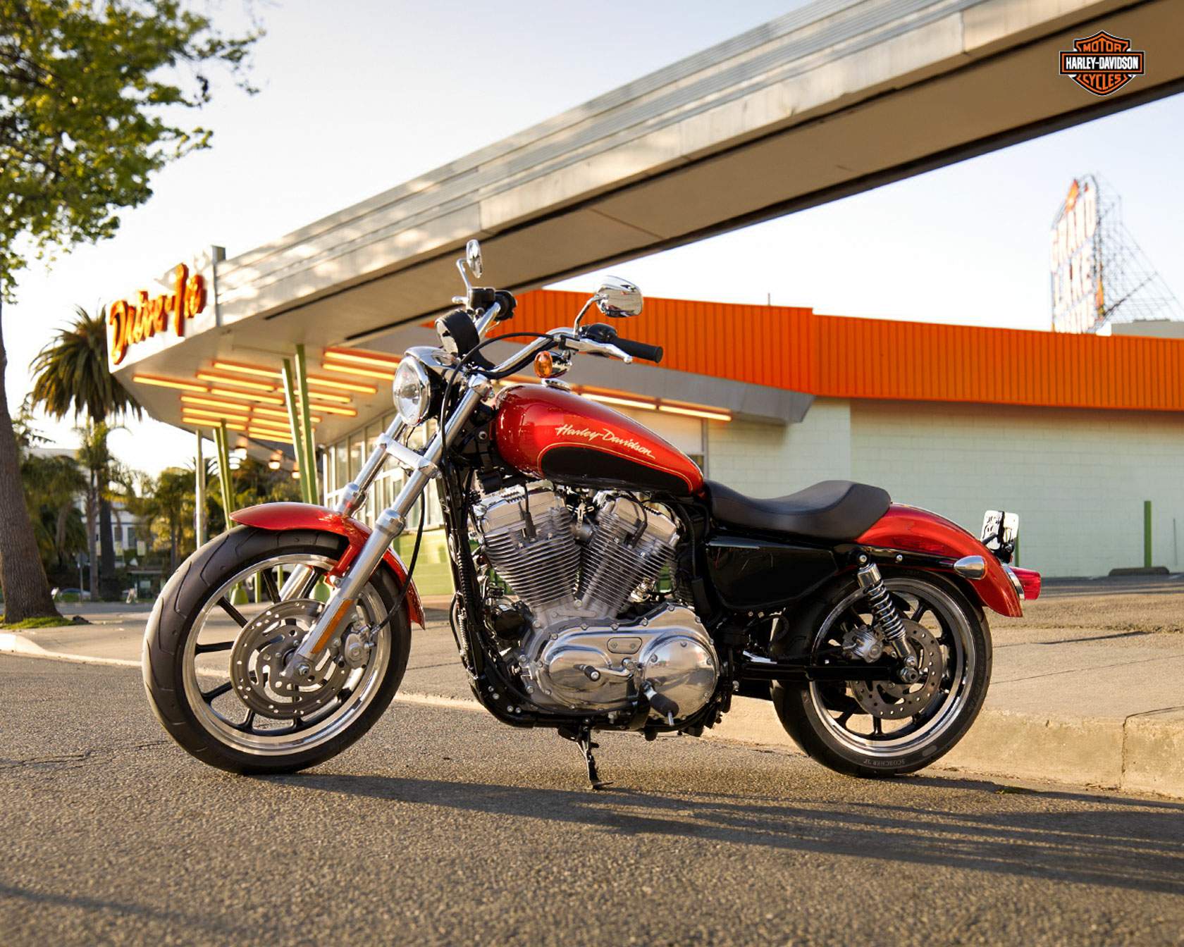 Фотография мотоцикла Harley Davidson XL 883L Sportster Superlow 2013