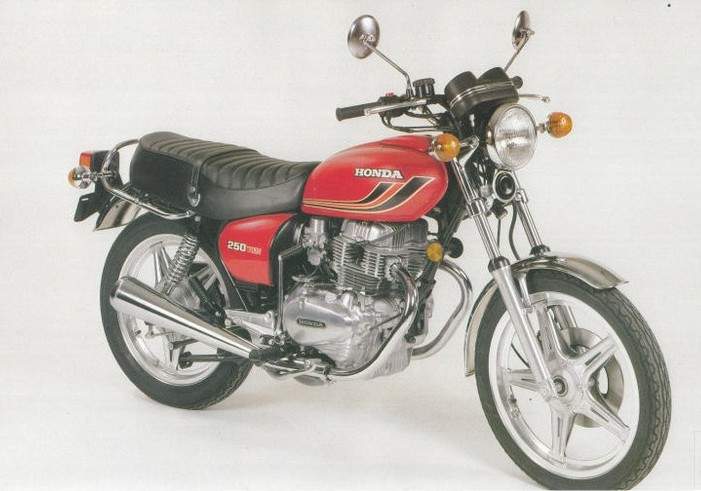 Мотоцикл Honda CB 250T Dream 1981 фото