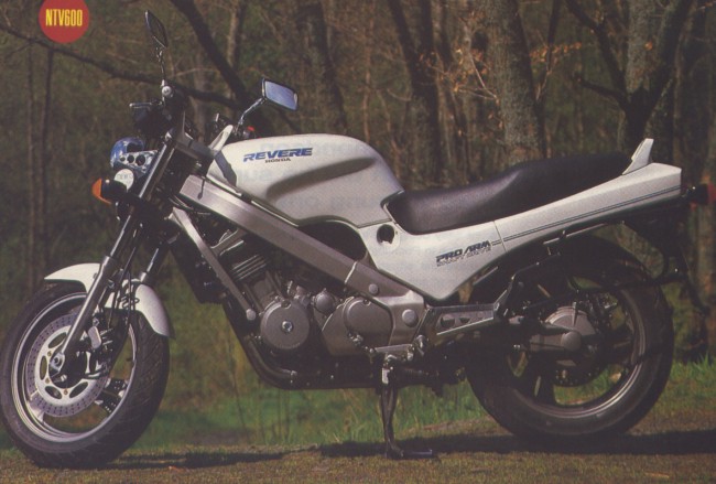 Мотоцикл Honda NT 600V Revere 1988 фото