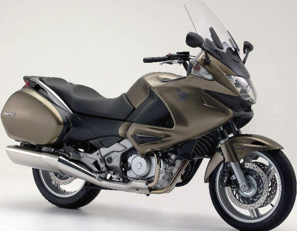 Фотография мотоцикла Honda NT 700V Deauville 2006
