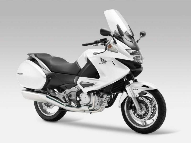Фотография мотоцикла Honda NT 700V Deauville 2010