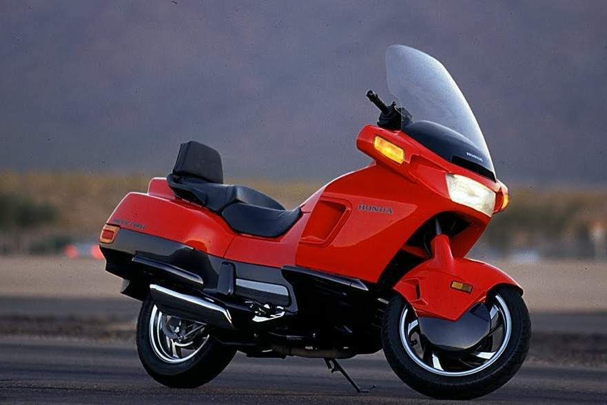 Фотография мотоцикла Honda PC 800  Pacific Coast 1993