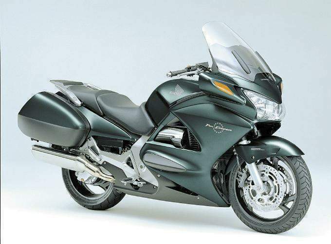 Мотоцикл Honda STX 1300 Pan European 2002 фото