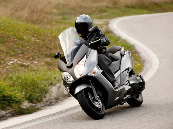 Мотоцикл Honda SW-T400 2012