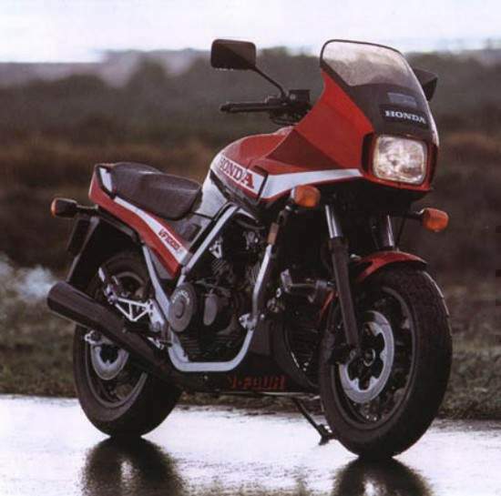 Мотоцикл Honda VF 1000F 1985 фото