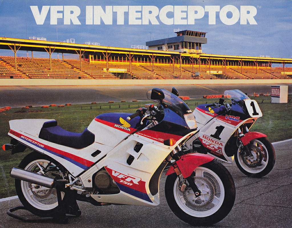 Мотоцикл Honda VFR 750F 1985 фото