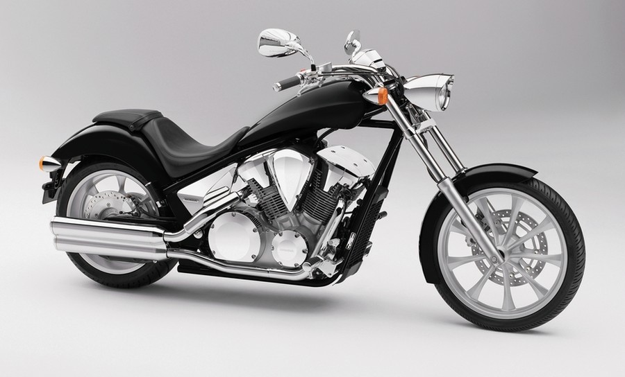 Мотоцикл Honda VT 1300 CX 2013 фото