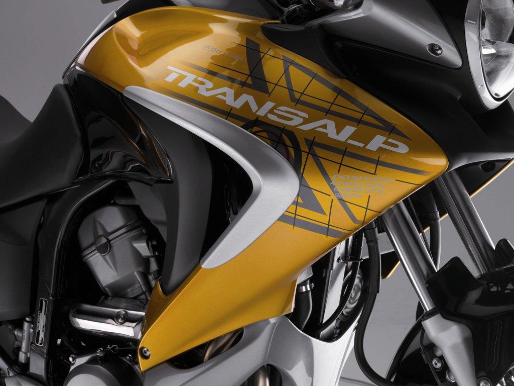 Мотоцикл Honda XL 700 V Transalp 2013 фото