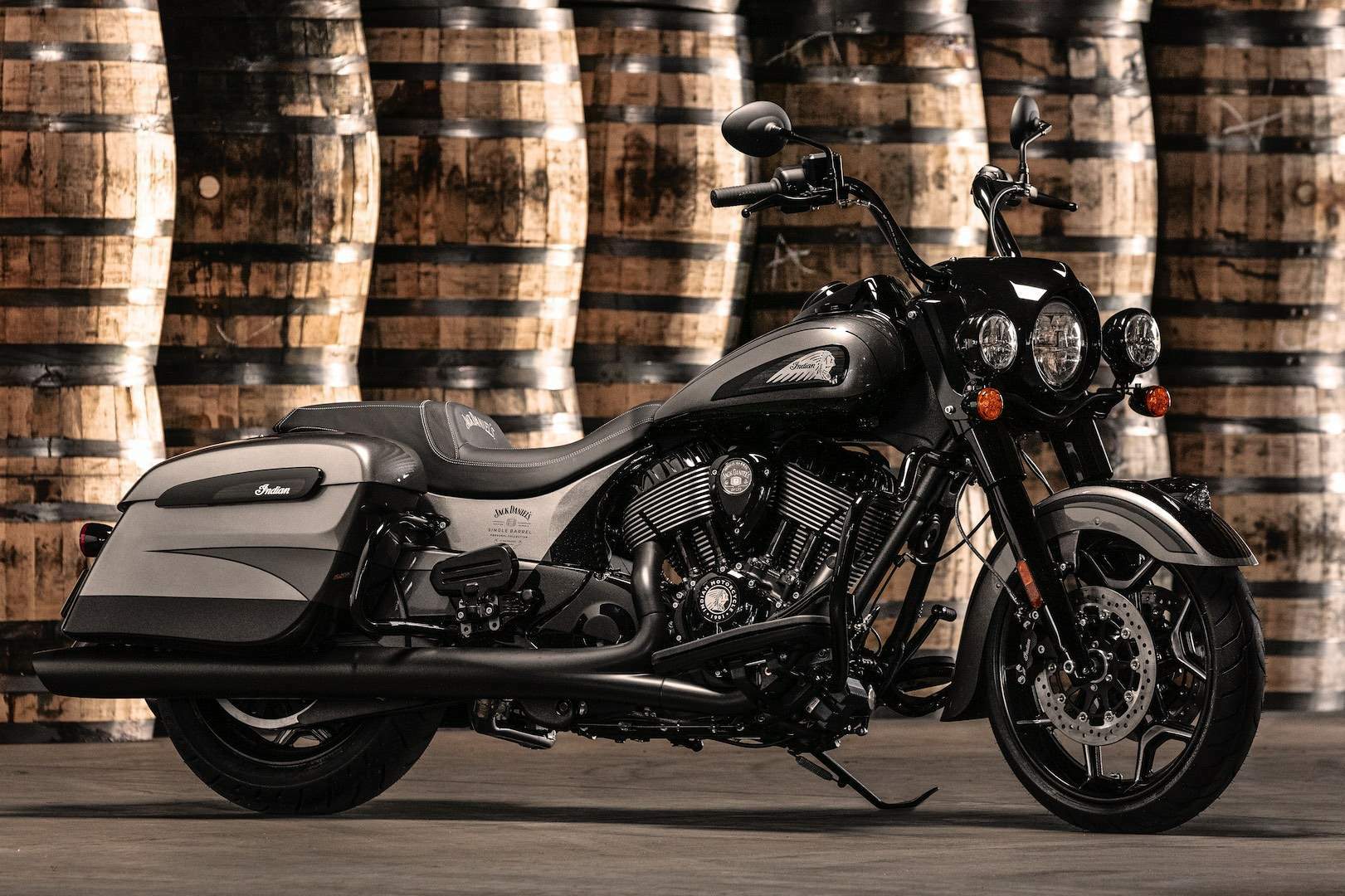 Мотоцикл Indian Springfield Dark Horse Jack Daniel Limited Edition 2020