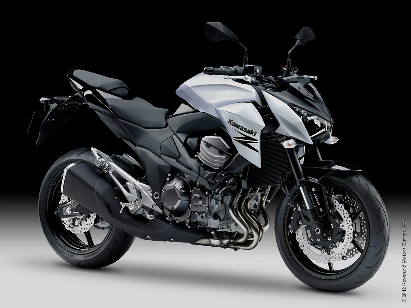 Фотография мотоцикла Kawasaki Z 800E 2013