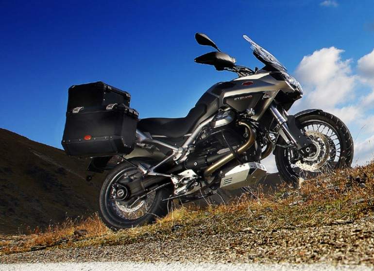Фотография мотоцикла Moto Guzzi Stelvio 1200 NTX 2009