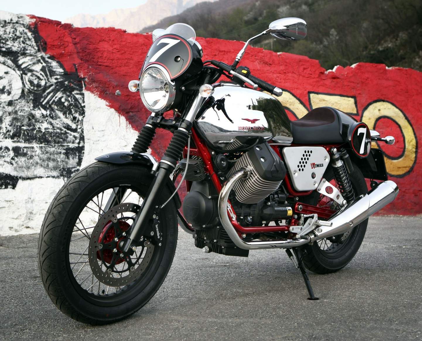Фотография мотоцикла Moto Guzzi V 7 Clubman Racer 2013