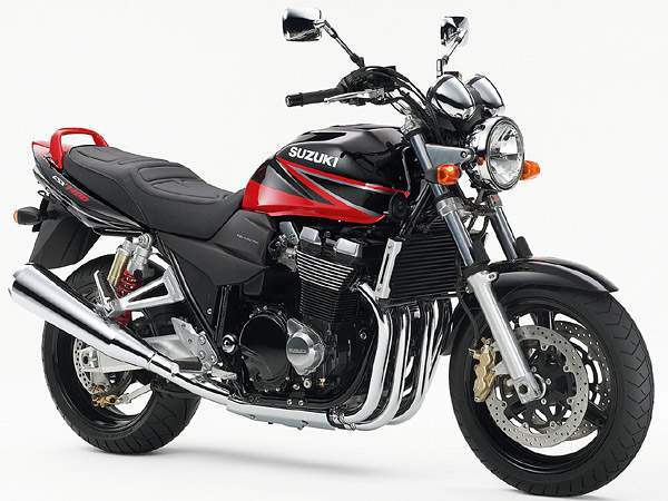 Мотоцикл Suzuki GSX 1400 2001