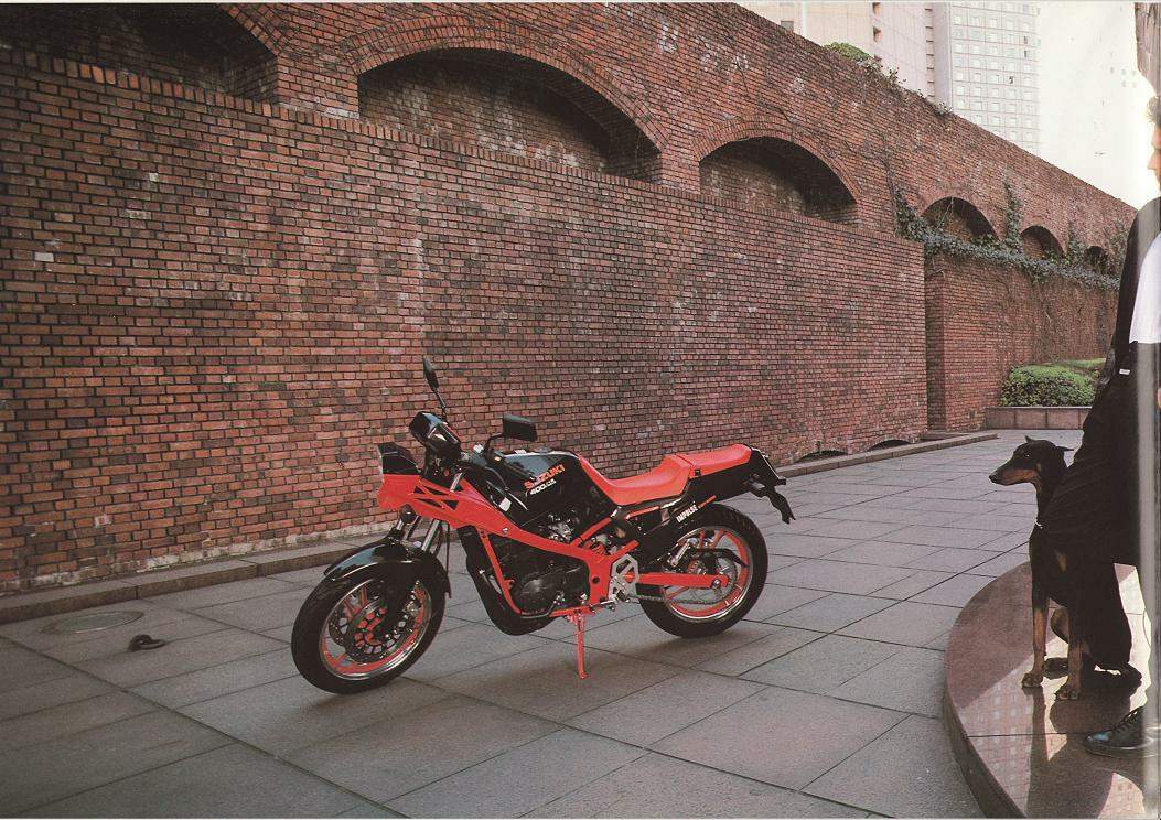 Мотоцикл Suzuki GSX 400S Katana 1992 фото