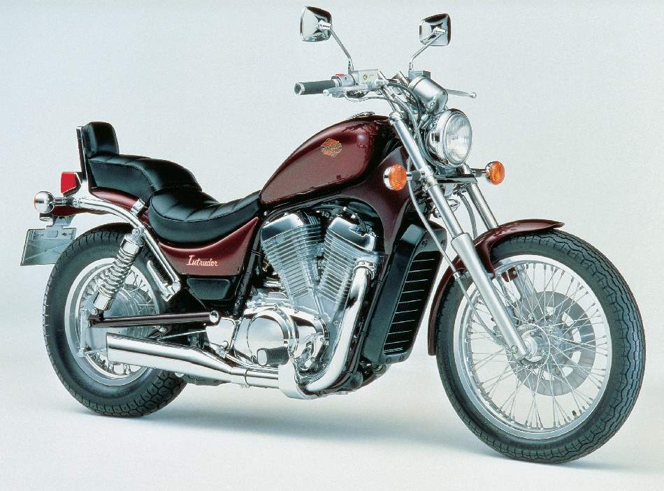 Мотоцикл Suzuki VS 750GL Intruder 1984 фото