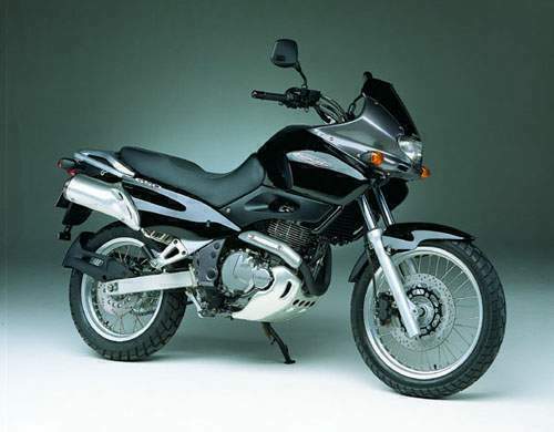 Мотоцикл Suzuki XF 650 Freewind   1997 фото