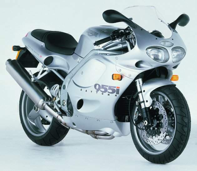 Мотоцикл Triumph Daytona 955i 2001