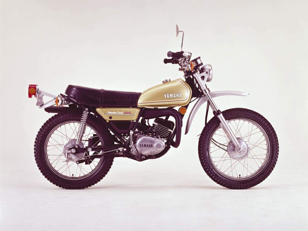 Мотоцикл Yamaha DT 125 1975 фото