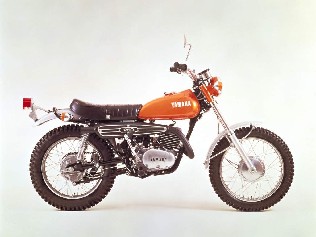 Мотоцикл Yamaha DT 250 1971 фото