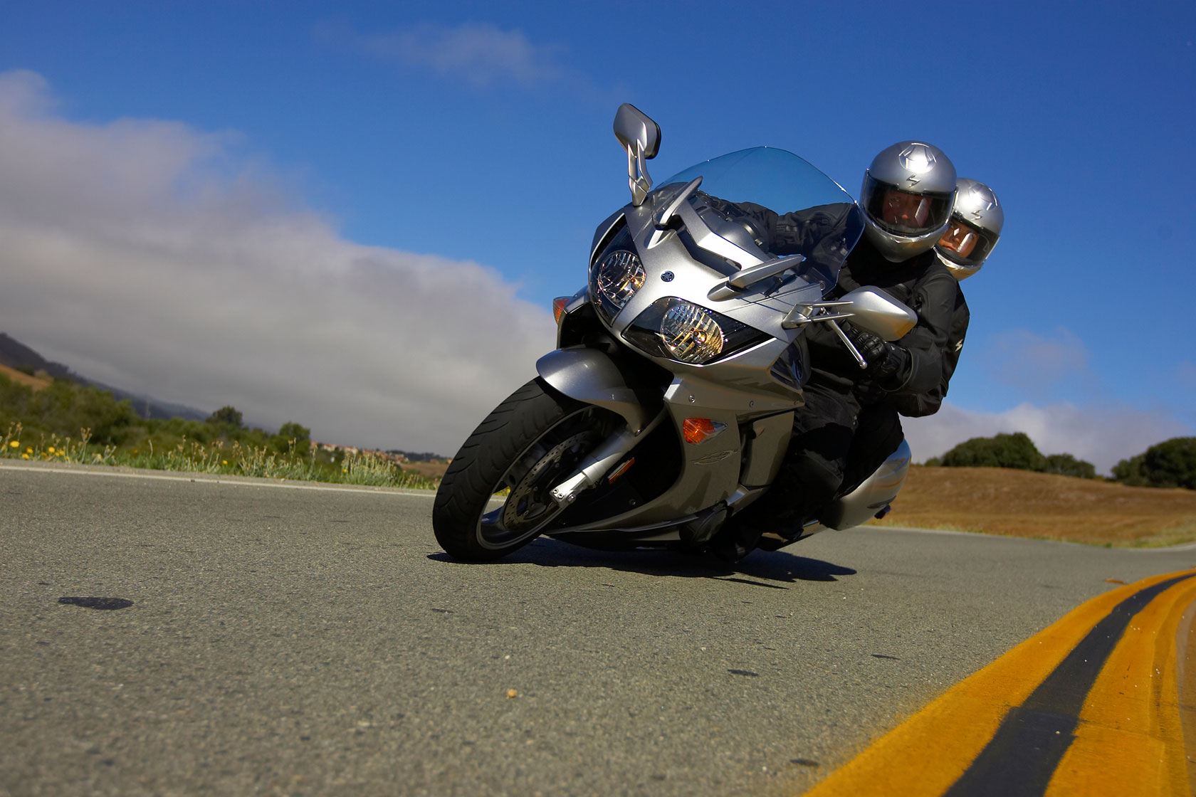 Фотография мотоцикла Yamaha FJR 1300 A 2010