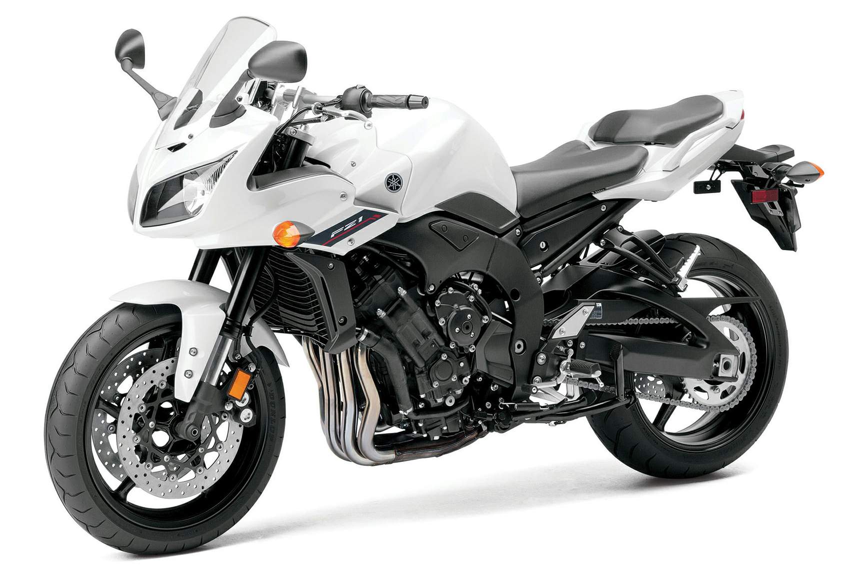 Мотоцикл Yamaha FZ-1 Fazer 2015