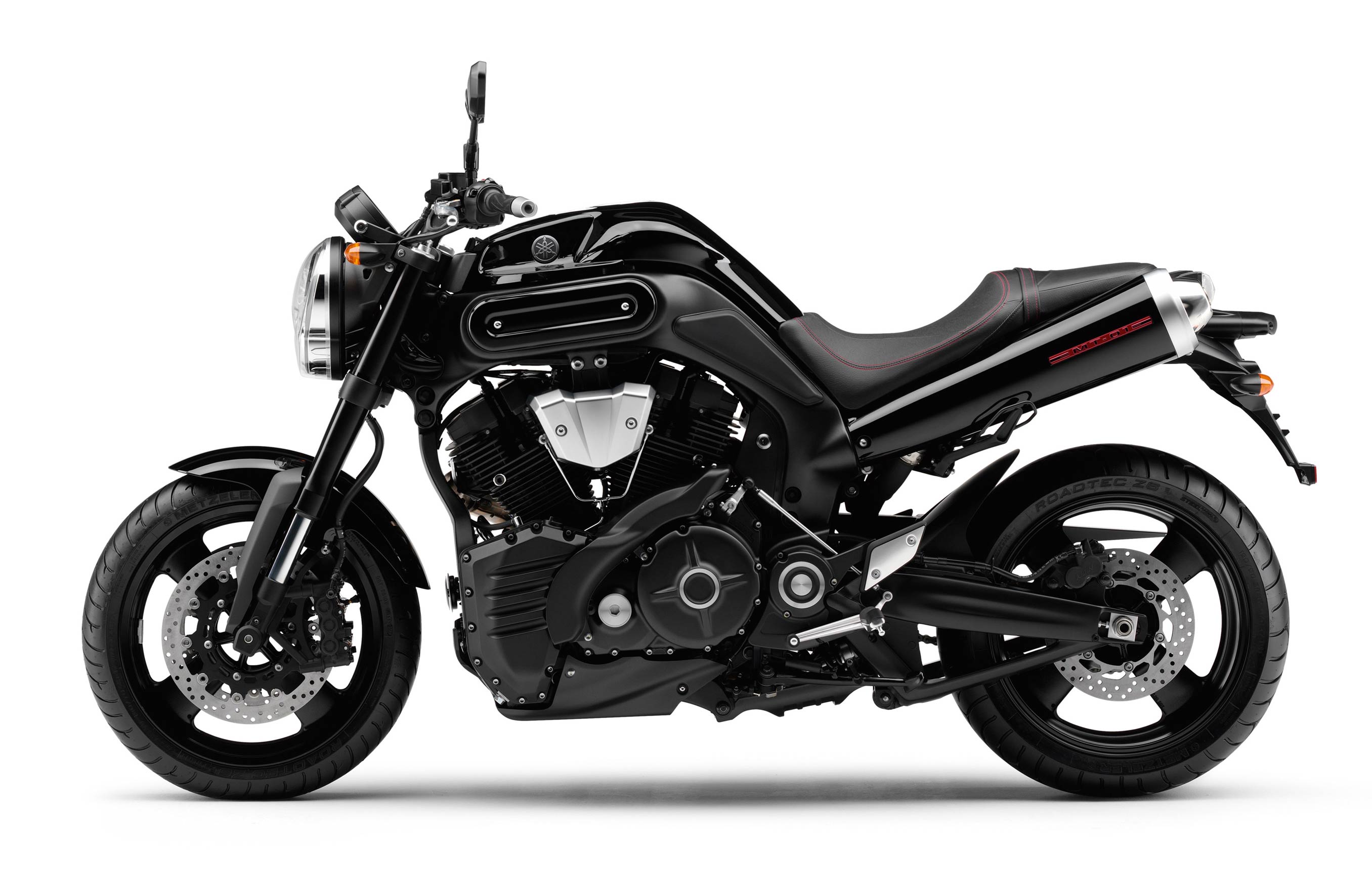 Мотоцикл Yamaha MT-01 URUGUAY 2013. 