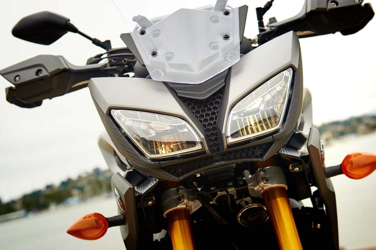 Мотоцикл Yamaha Tracer 900 2017
