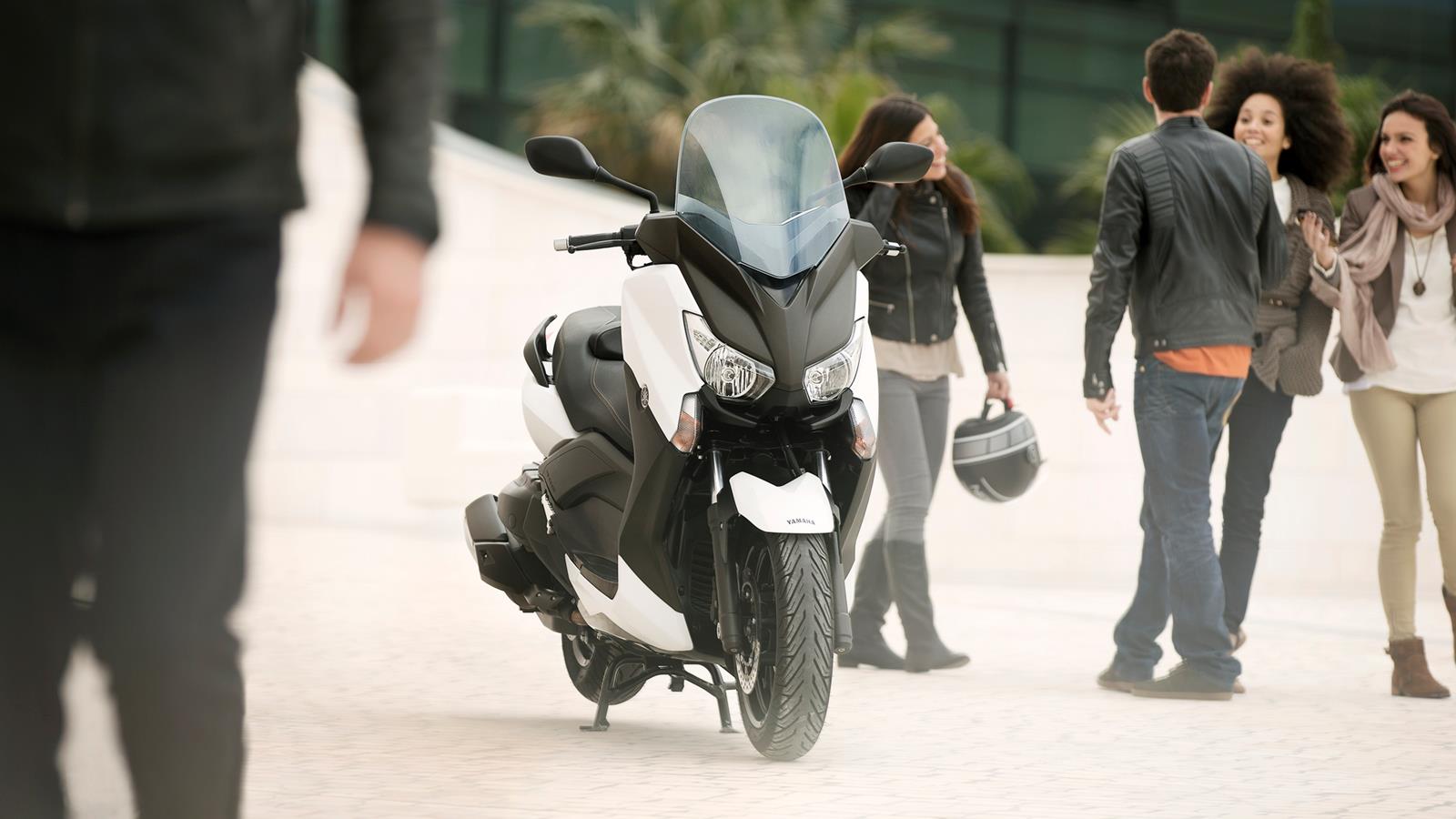 Мотоцикл Yamaha X-MAX 400 2013