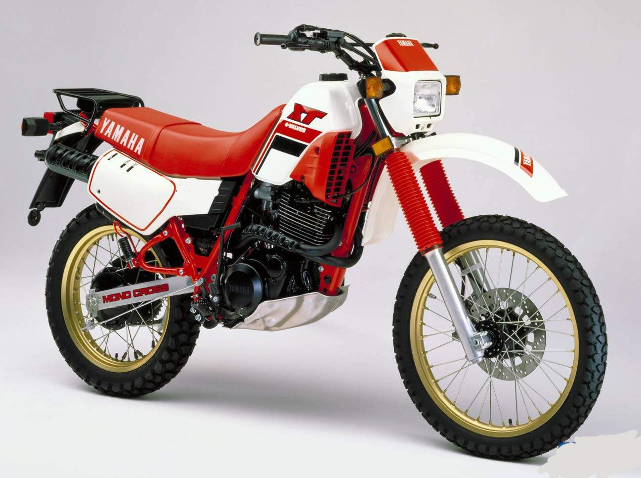 Мотоцикл Yamaha XT 600 1986 фото