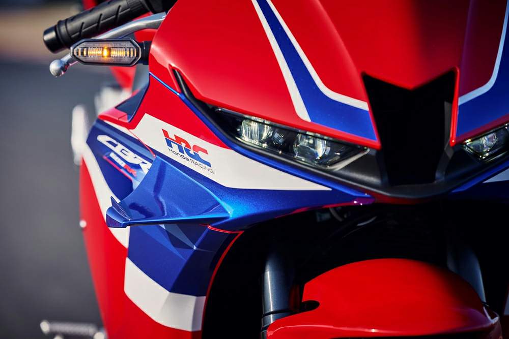 Мотоцикл Honda CBR 600RR 2024 фото